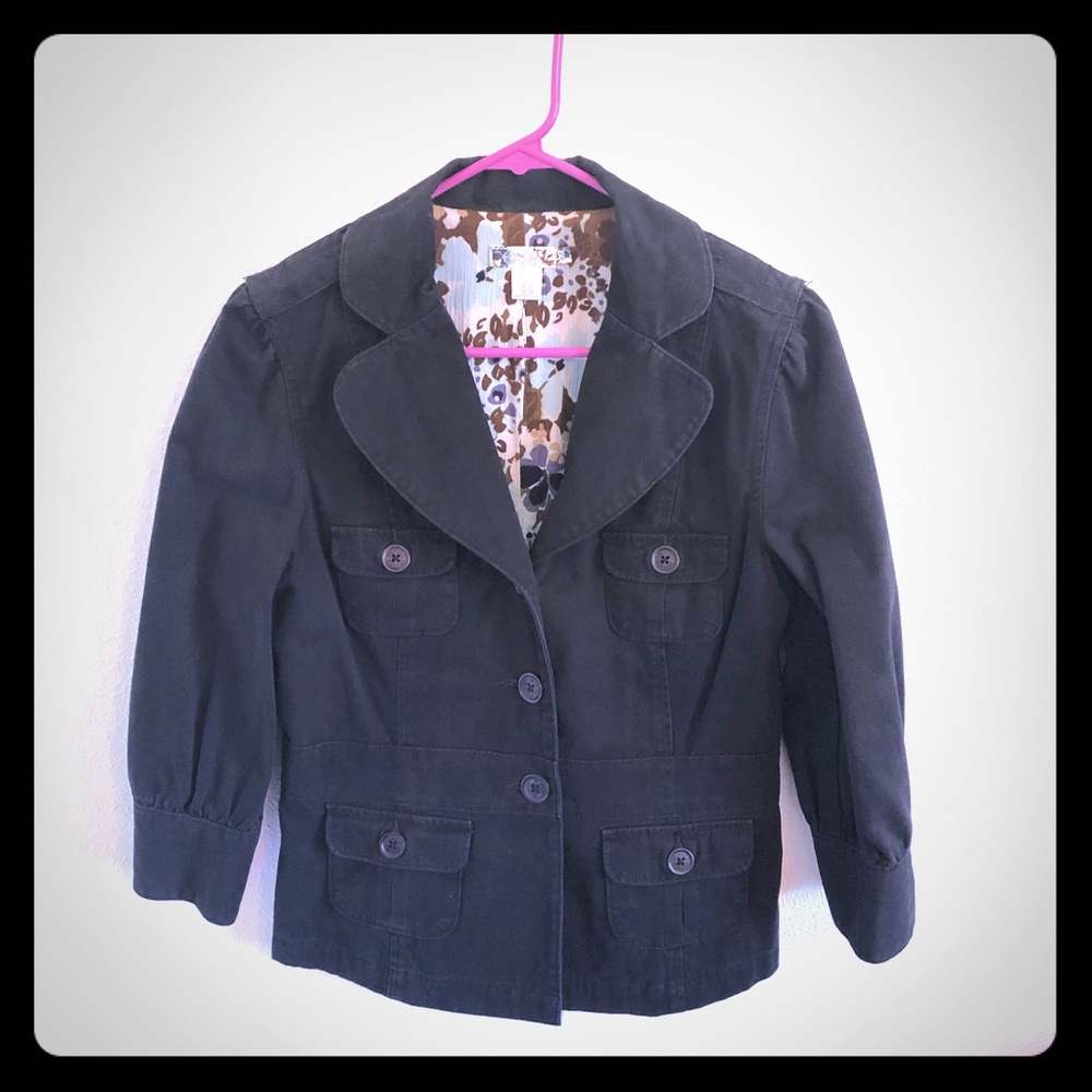 Split Black Button Down Jacket with 3/4 sleeves size M